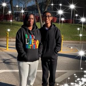 Meet your Posher, Alma